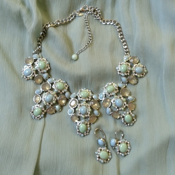 Lia Sophia Jewelry - Statement necklace and earrings